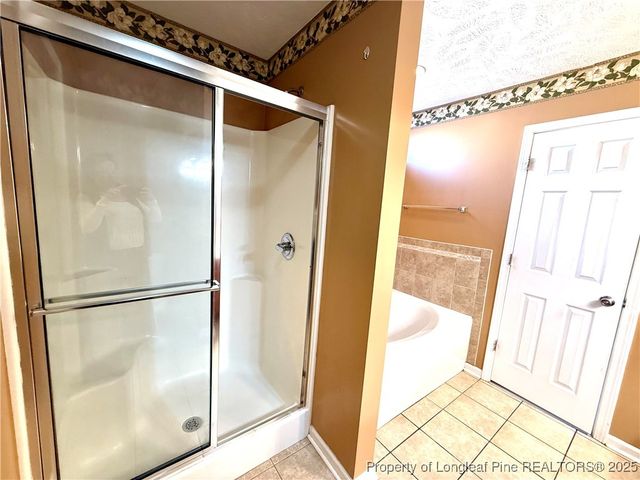 2512 Camp Lejeune Court, Hope Mills, NC 28348