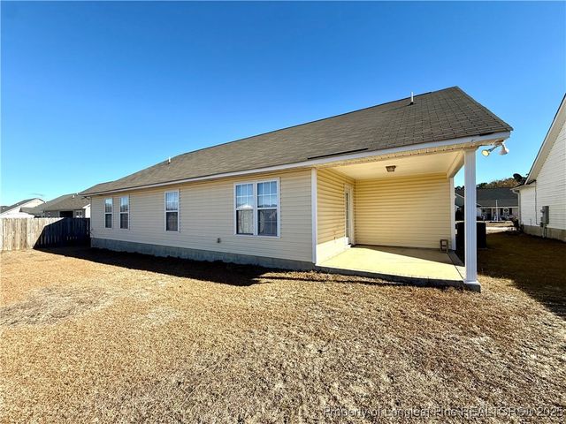 2512 Camp Lejeune Court, Hope Mills, NC 28348