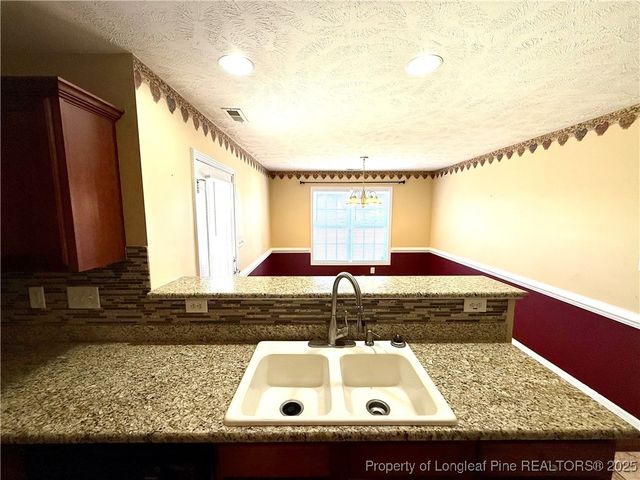 2512 Camp Lejeune Court, Hope Mills, NC 28348