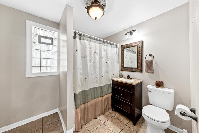 1227 S 10th STREET, Milwaukee, WI 53204