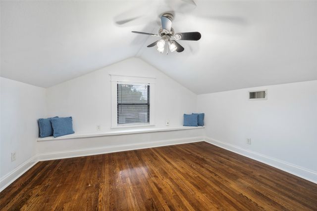 1013 Sherman Street, Mckinney, TX 75069