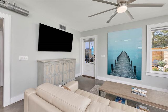 908 Ocean Blvd, St Simons Island, GA 31522