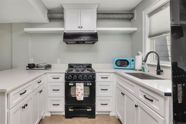 908 Ocean Blvd, St Simons Island, GA 31522