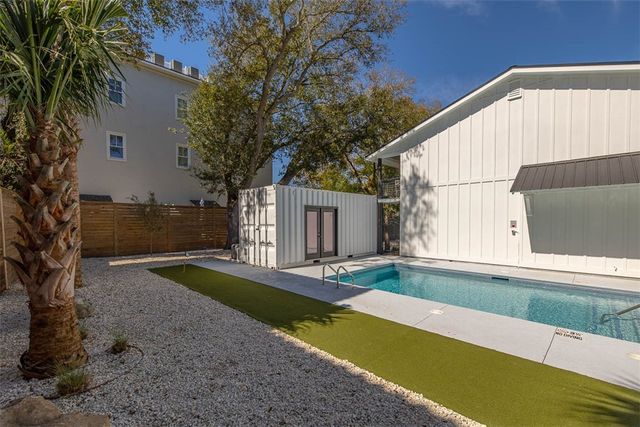 908 Ocean Blvd, St Simons Island, GA 31522