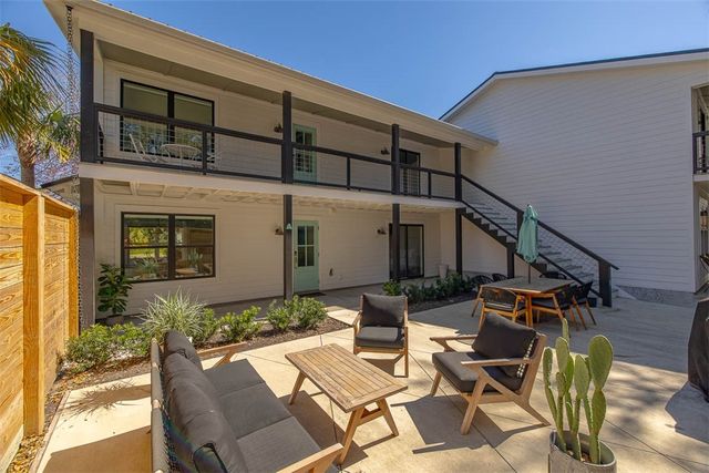 908 Ocean Blvd, St Simons Island, GA 31522