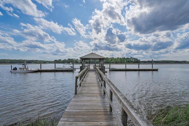 8460 Chisolm Plantation Road, Edisto Island, SC 29438