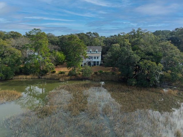 8460 Chisolm Plantation Road, Edisto Island, SC 29438