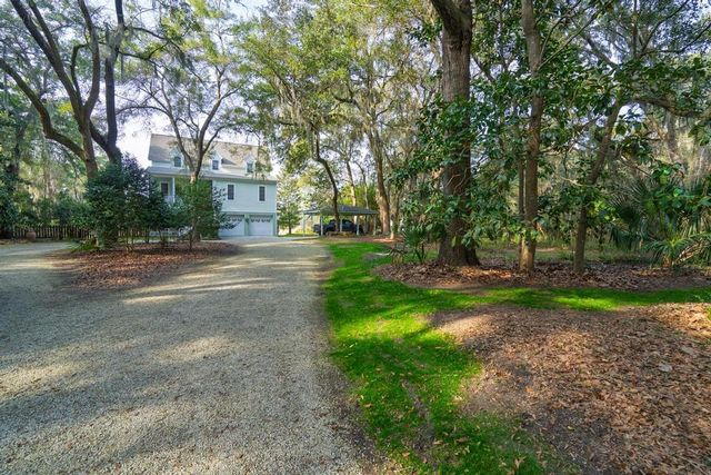 8460 Chisolm Plantation Road, Edisto Island, SC 29438