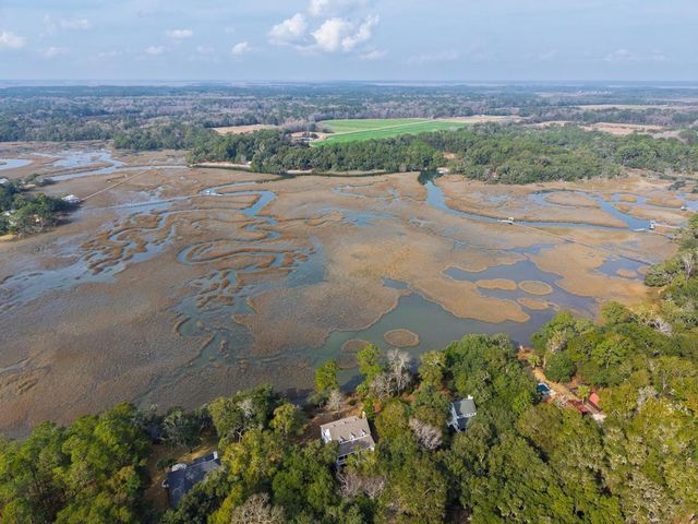8460 Chisolm Plantation Road, Edisto Island, SC 29438