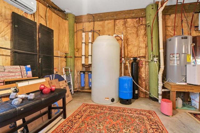 8460 Chisolm Plantation Road, Edisto Island, SC 29438