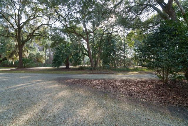 8460 Chisolm Plantation Road, Edisto Island, SC 29438