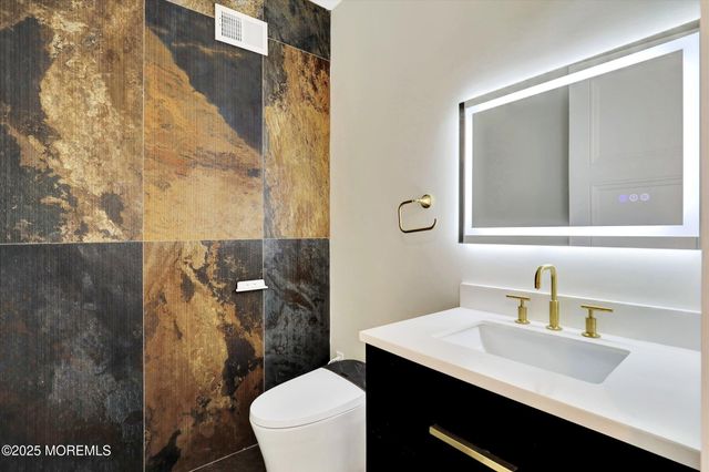 12 Cook Court, Millstone, NJ 08535