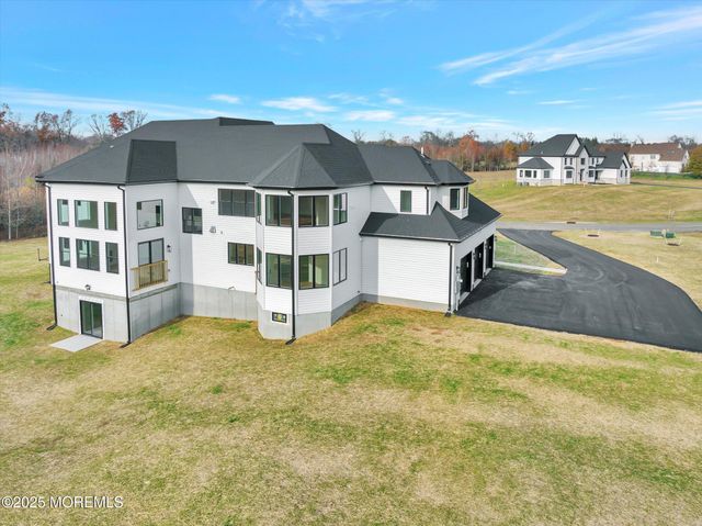 12 Cook Court, Millstone, NJ 08535