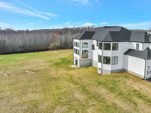 12 Cook Court, Millstone, NJ 08535