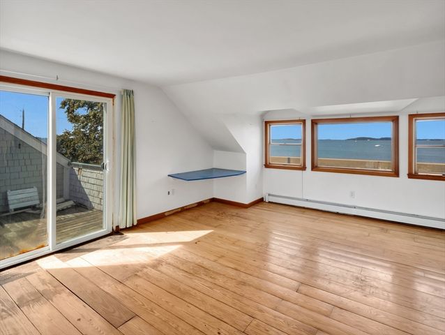 274 Newport Rd, Hull, MA 02045
