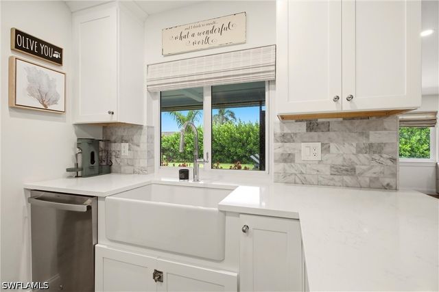 9690 Sussex ST, Naples, FL 34109