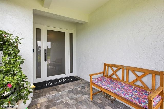 9690 Sussex ST, Naples, FL 34109