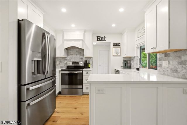 9690 Sussex ST, Naples, FL 34109