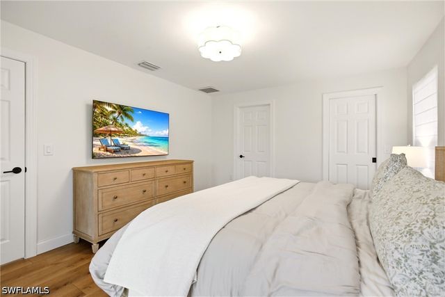 9690 Sussex ST, Naples, FL 34109