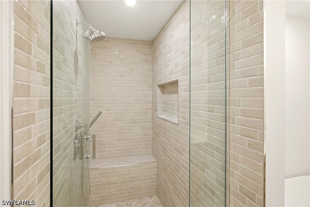 9690 Sussex ST, Naples, FL 34109