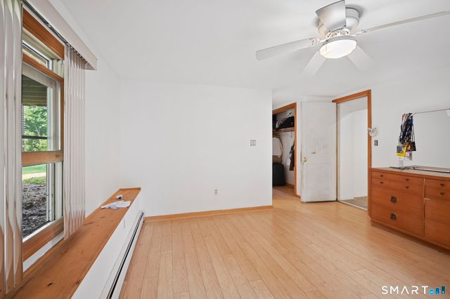 46 Longfellow Road, Shelton, CT 06484