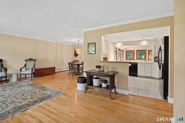 46 Longfellow Road, Shelton, CT 06484