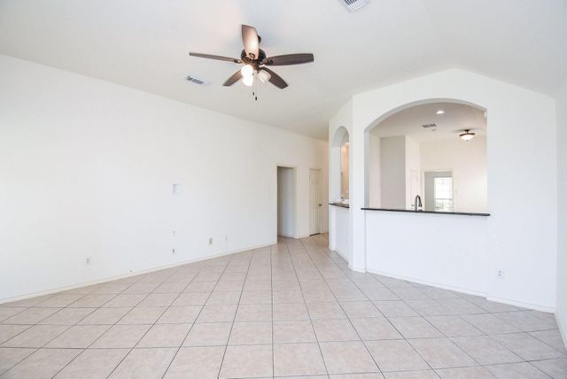 2111 Sailwind Drive, Pearland, TX 77584