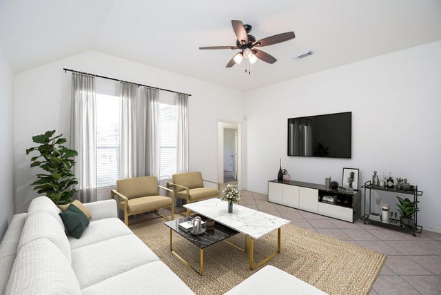 2111 Sailwind Drive, Pearland, TX 77584