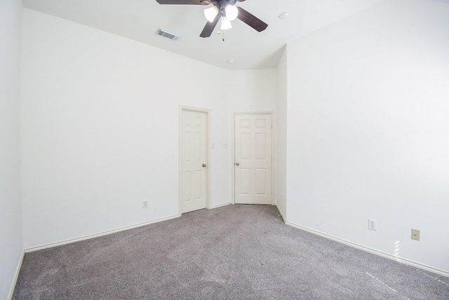 2111 Sailwind Drive, Pearland, TX 77584