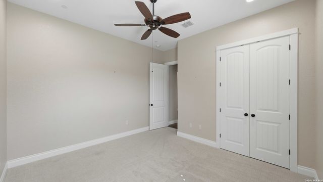 1329 RIVER PLACE DR, New Braunfels, TX 78130