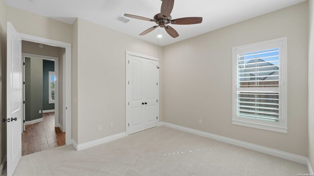 1329 RIVER PLACE DR, New Braunfels, TX 78130