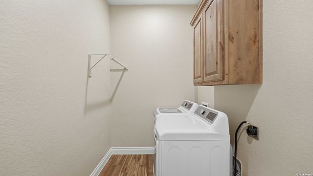 1329 RIVER PLACE DR, New Braunfels, TX 78130