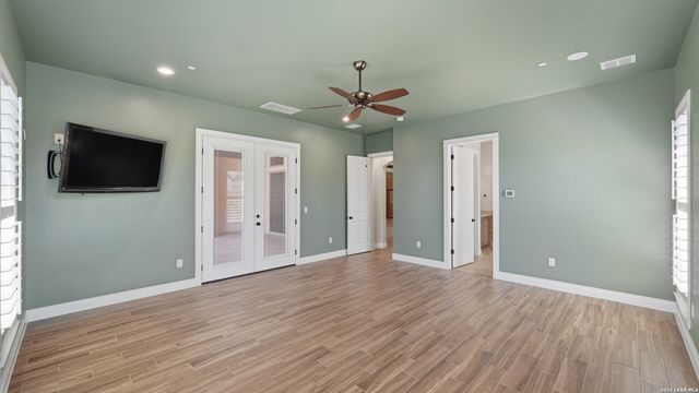 1329 RIVER PLACE DR, New Braunfels, TX 78130