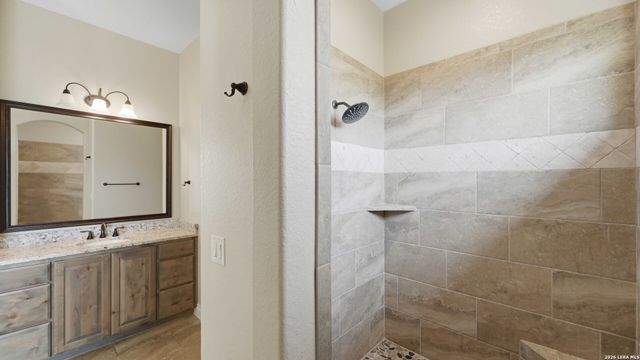 1329 RIVER PLACE DR, New Braunfels, TX 78130