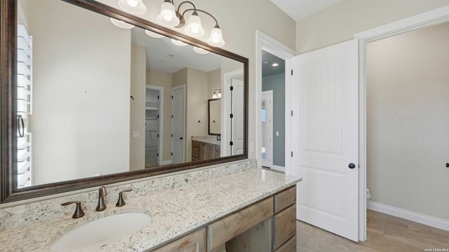 1329 RIVER PLACE DR, New Braunfels, TX 78130