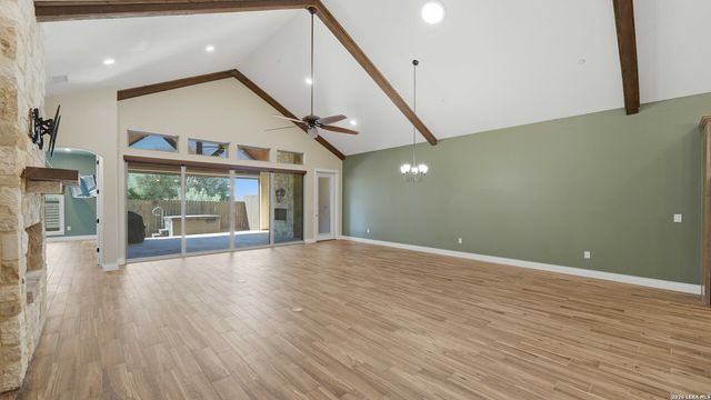1329 RIVER PLACE DR, New Braunfels, TX 78130