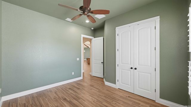 1329 RIVER PLACE DR, New Braunfels, TX 78130