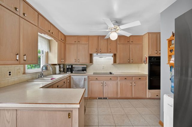 7208 Bellaire Avenue, Windsor Heights, IA 50324