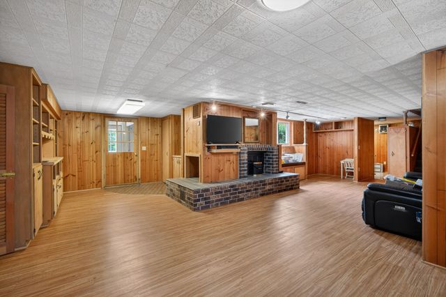 7208 Bellaire Avenue, Windsor Heights, IA 50324