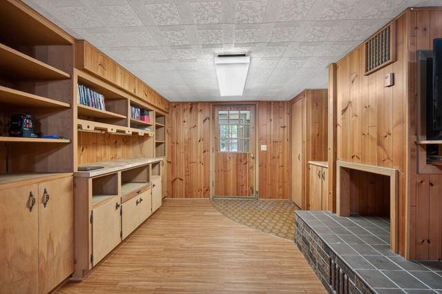 7208 Bellaire Avenue, Windsor Heights, IA 50324