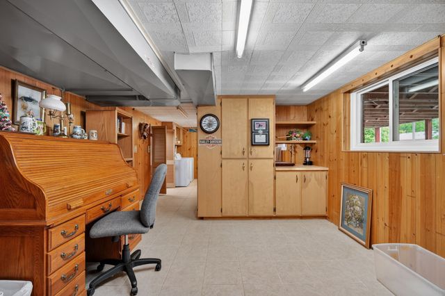 7208 Bellaire Avenue, Windsor Heights, IA 50324
