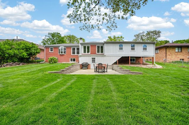 7208 Bellaire Avenue, Windsor Heights, IA 50324