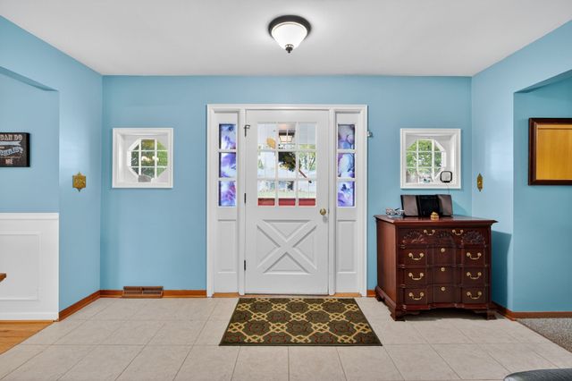 7208 Bellaire Avenue, Windsor Heights, IA 50324