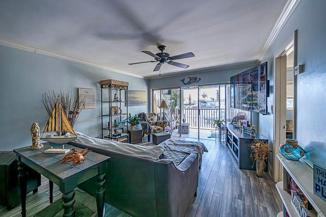 714 Northlake Court 208, North Palm Beach, FL 33408