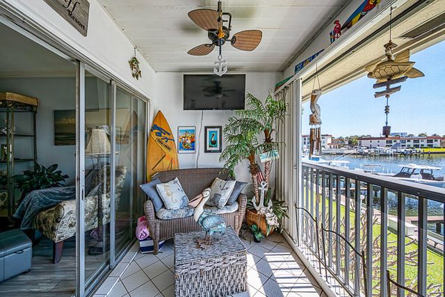 714 Northlake Court 208, North Palm Beach, FL 33408