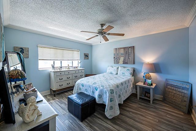 714 Northlake Court 208, North Palm Beach, FL 33408