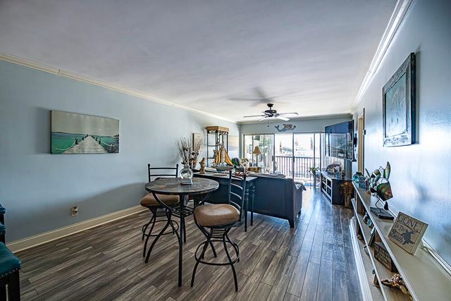 714 Northlake Court 208, North Palm Beach, FL 33408