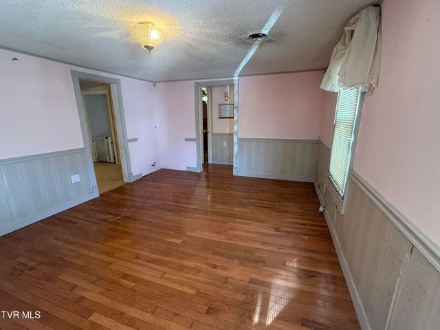 664 Currin Valley Road, Marion, VA 24354
