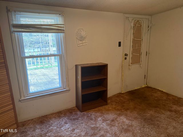 664 Currin Valley Road, Marion, VA 24354