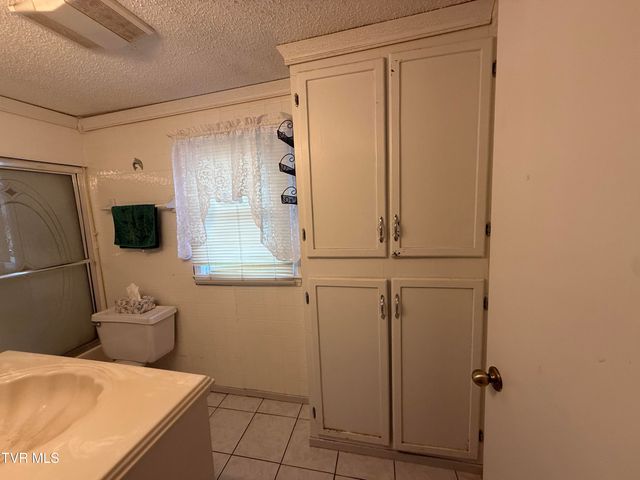 664 Currin Valley Road, Marion, VA 24354